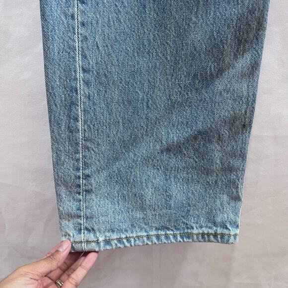 Levi's Mens 501 Button Fly Original Fit Size 34x34 Straight Leg Light Blue Jeans - Picture 8 of 12